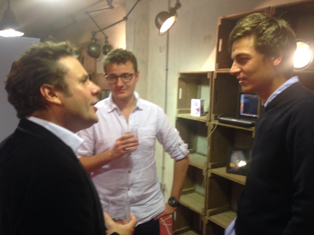 TheSchoolab's tweet photo. Belles rencontres a la Soirée How I met my mentor  de speed meeting entre startups et mentors Starter @TheSchooLab https://t.co/NH2wTrgSkk