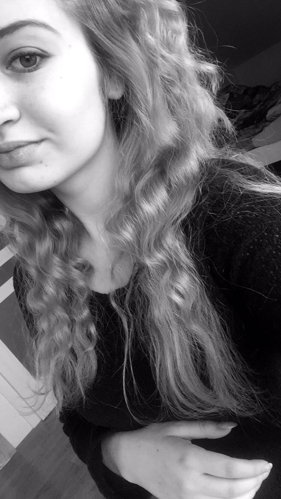 66adore6's tweet image. 🦄i'm victoria, 18, poland, i'm in love with them since 2011 and i'll stay till the end #1DBREAKPROJECT @1Dbreakpro🦄