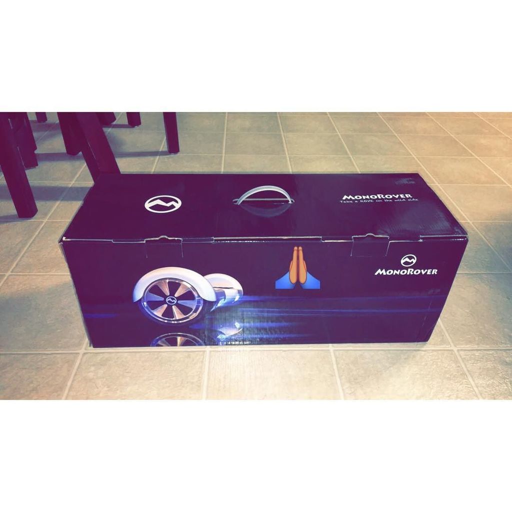 _honeythang_'s tweet photo. Shoutout to @monorover for my Rover. #monorover #r2 #rover #black #getroving https://t.co/QXl58HUA2k https://t.co/A1FIlfmCvv