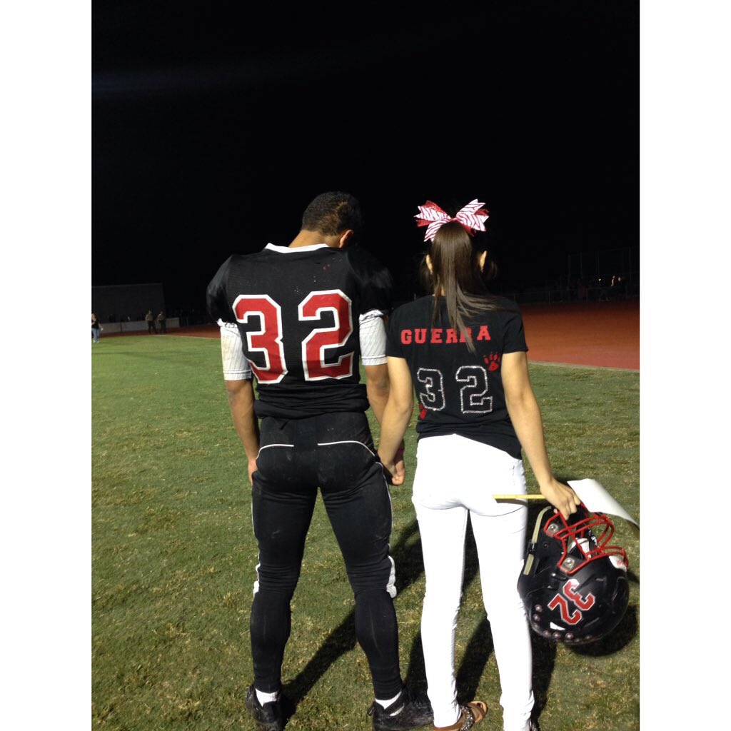 FootballGFViews's tweet image. Right by your side ❤️🔐