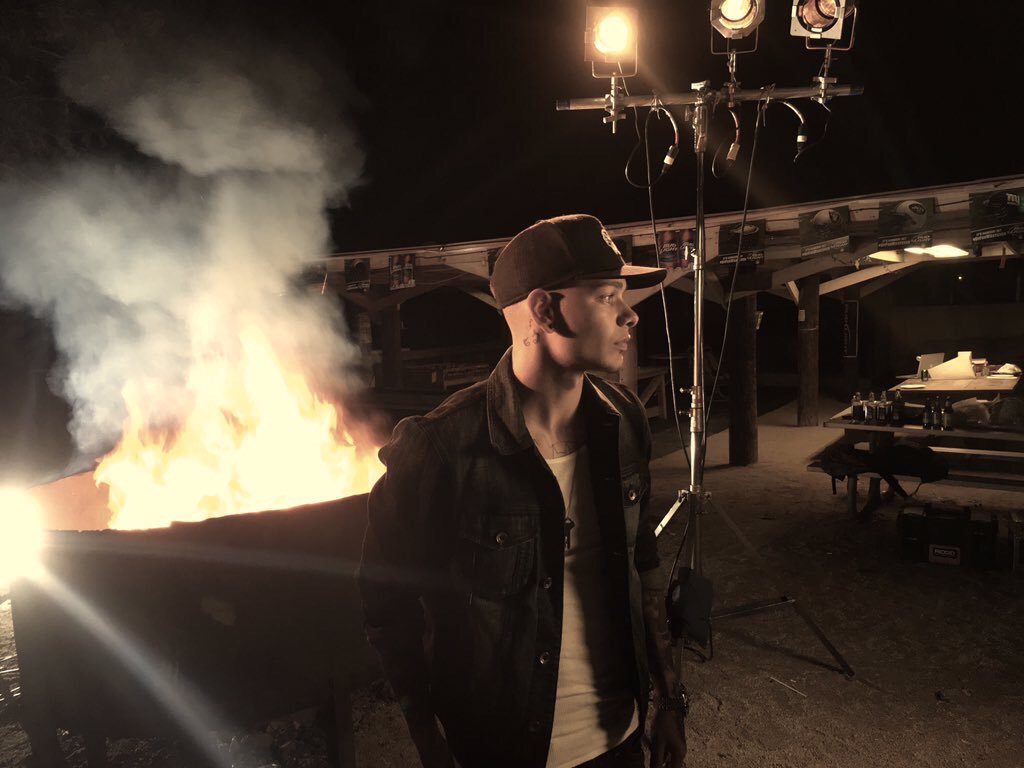 FakingKaneBrown's tweet photo. Here's some from my music video #UseToLoveYouSober https://t.co/Fodeh3ptlb