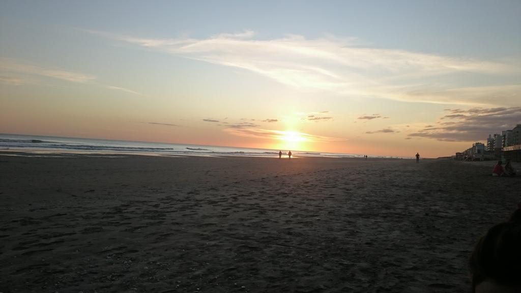 NinioHipster's tweet photo. Atardecer de Monte Hermoso. Como te amo 🌈 https://t.co/7x86X22qfg