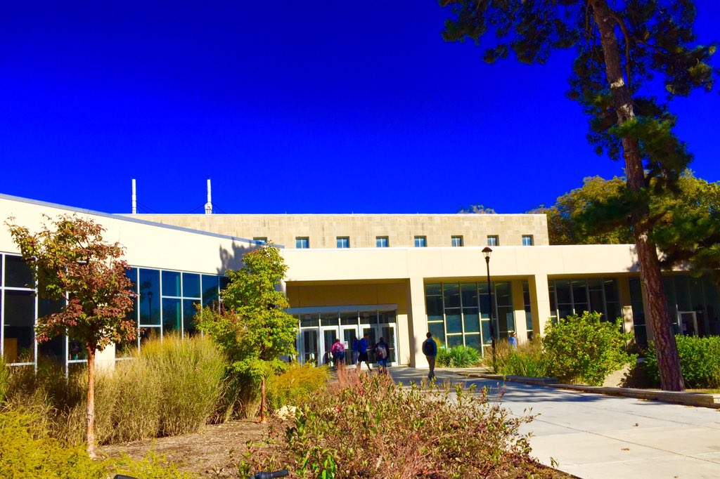 konner_22's tweet photo. So happy to be part of the Kstate family and part of the College of Human Ecology💜 @KStateHE #GNHE210 https://t.co/AMlkfwGBC3