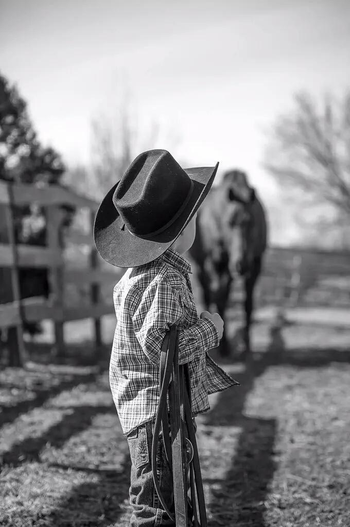 THETXEMBASSY's tweet photo. #CountryLifeMatters 🐂

#THETXEMBASSY 🌟

@THETXEMBASSY ⭐ https://t.co/l8GqDsMusK
