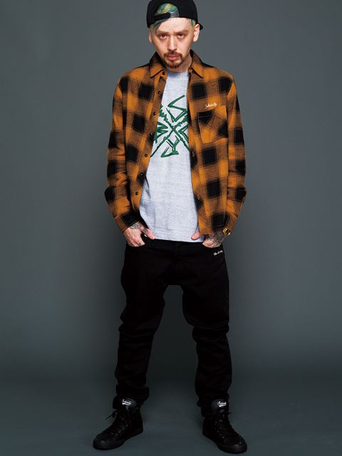 FLASHPOINT_Web's tweet photo. SUBCIETYより発売前から話題のUBIQ×Subcietyのスニーカーが到着致しました!!!!
#FLASH_POINT #SUBCIETY #UBIQ
高級感溢れる一足です♪
お早めの要チェック宜しくお願い致します!!!! https://t.co/mrf1nTxRWD