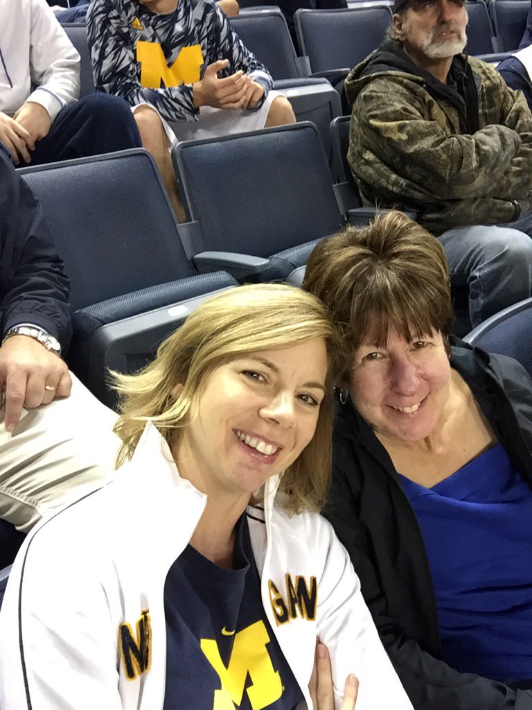 healthybread's tweet image. #Squad100