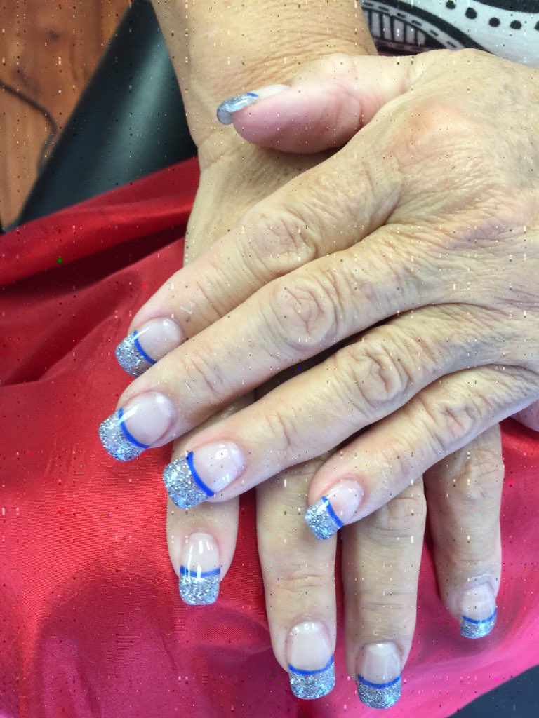 NailsAplus's tweet image. Silver tip design by Michelle