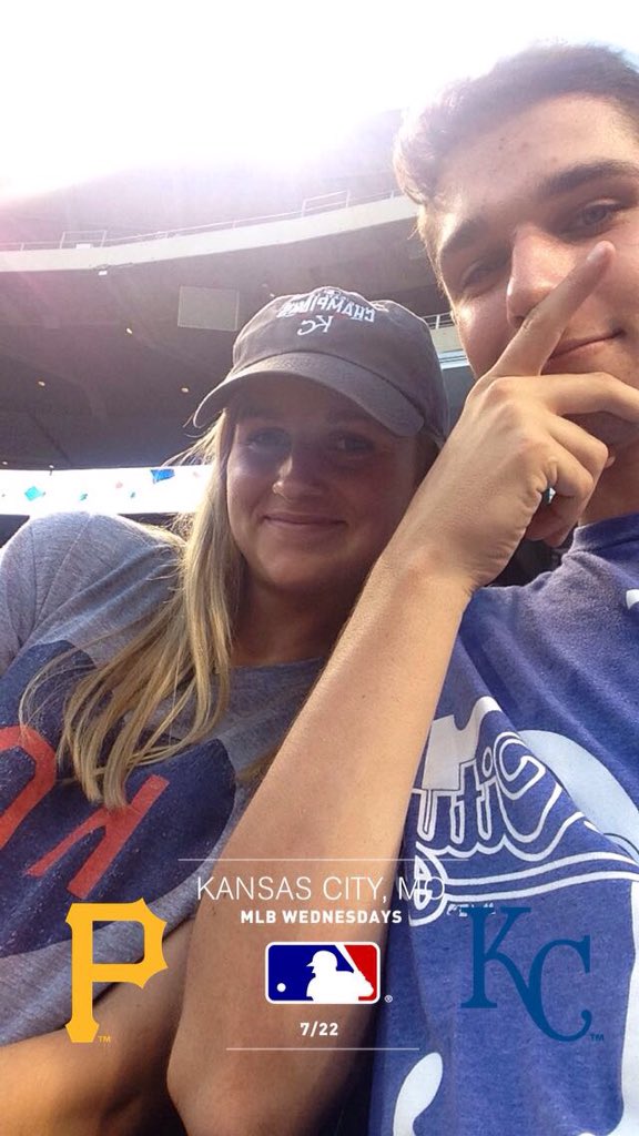 danstaud's tweet photo. Thank you 2015 royals for a year of countless memories that I'll be able to tell my grandkids about #TookTheCrown https://t.co/5n9jxeX5e7