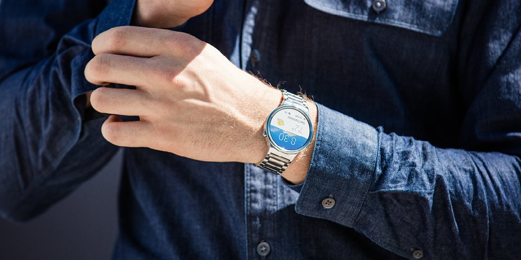 HuaweiDeviceUSA's tweet photo. Looks good. Always connected. #HuaweiWatch #SmartRedefined https://t.co/Iwx5a5UoiD