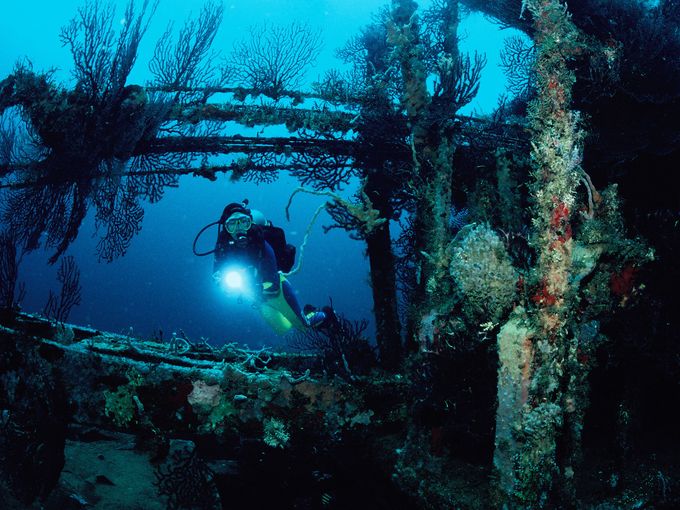 Caribbean shipwrecks: Sad seafaring stories spawn spectacular scuba sites usat.ly/1H0oB0g