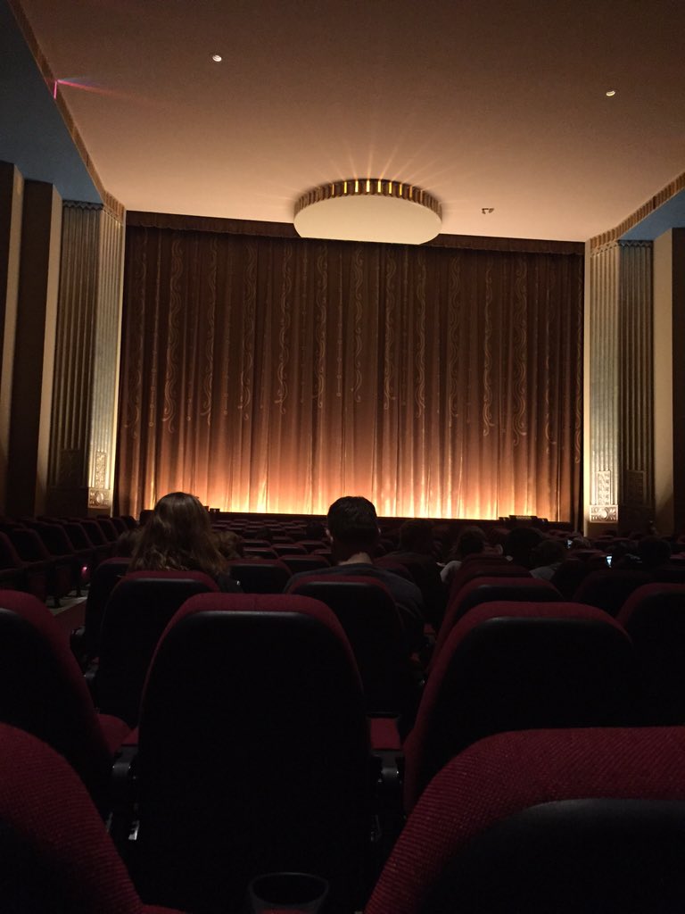 MonicaECarbone's tweet photo. ....waiting for the show #com203m https://t.co/1wzQp6DMSB