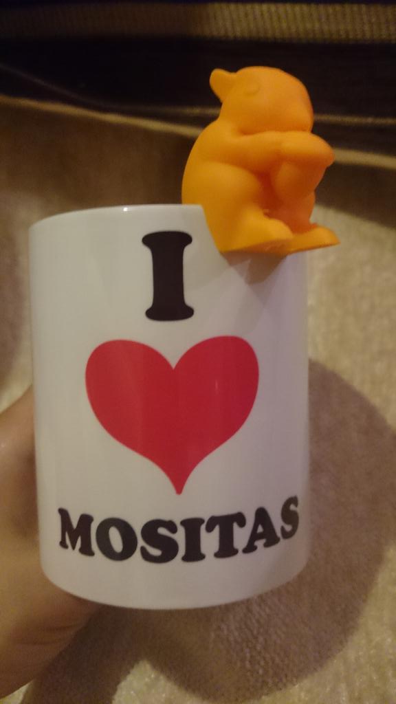mociconas's tweet photo. Las mositas crean su propia taza https://t.co/8sEfAIuBpT