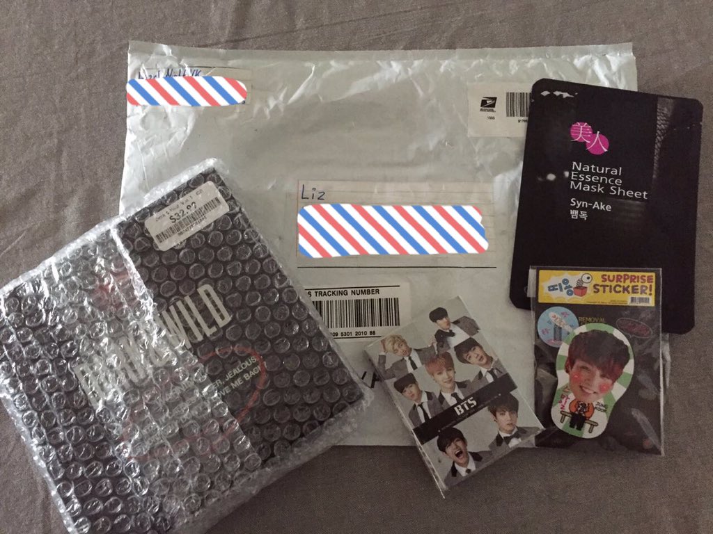 seonghwashole's tweet photo. I GOT MY GIVEAWAY PACKAGE FROM @HazelNightVK 💕 THANK YOU SO MUCH AND PLS SUPPORT THEM! https://t.co/45eP7l52hS
