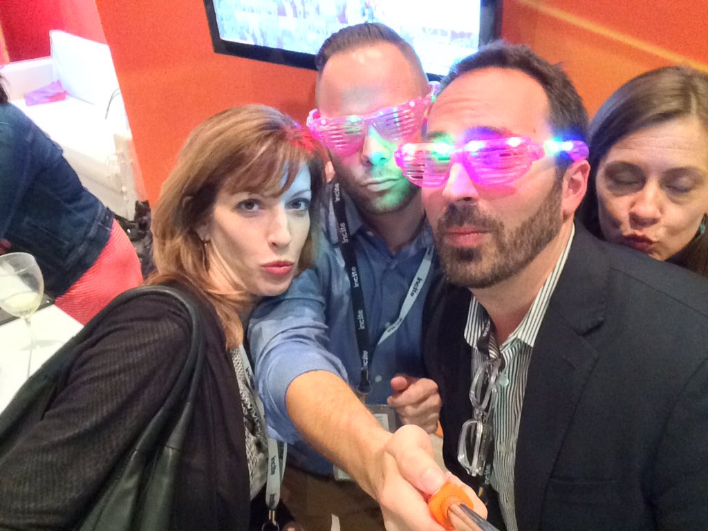 Possibly the best selfie ever with photobomber #gfkselfie #TMRE