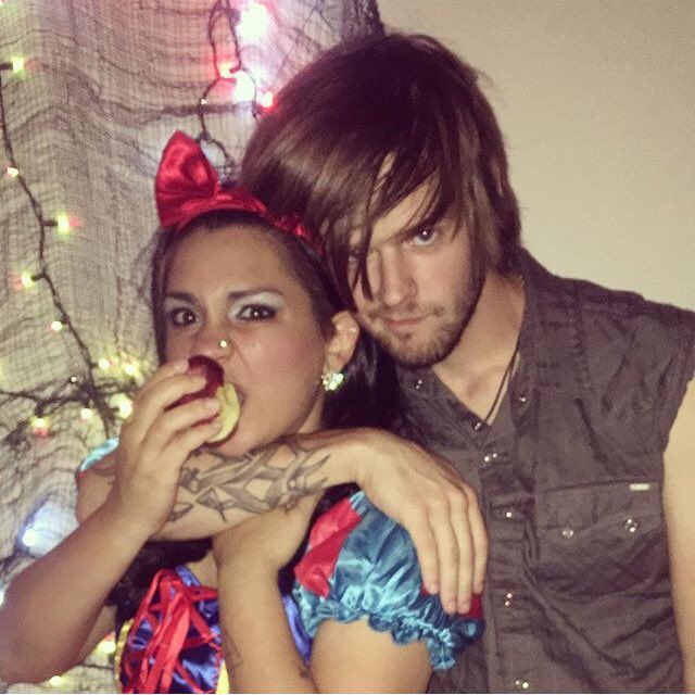 COLORismydrug's tweet photo. Regan's halloween #DarylDixon #TheWalkingDead #NormanReedus #snowwhite #HarleyQuinn @lostrabbit_ @BlingYourBrand https://t.co/2QOdvprWYn
