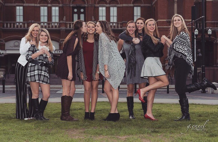 kasteph25's tweet photo. Whoever said "ur friend group won't last through high school" was obviously wrong bc it's senior year &amp; look at us💕 https://t.co/C13OQ3uQjS