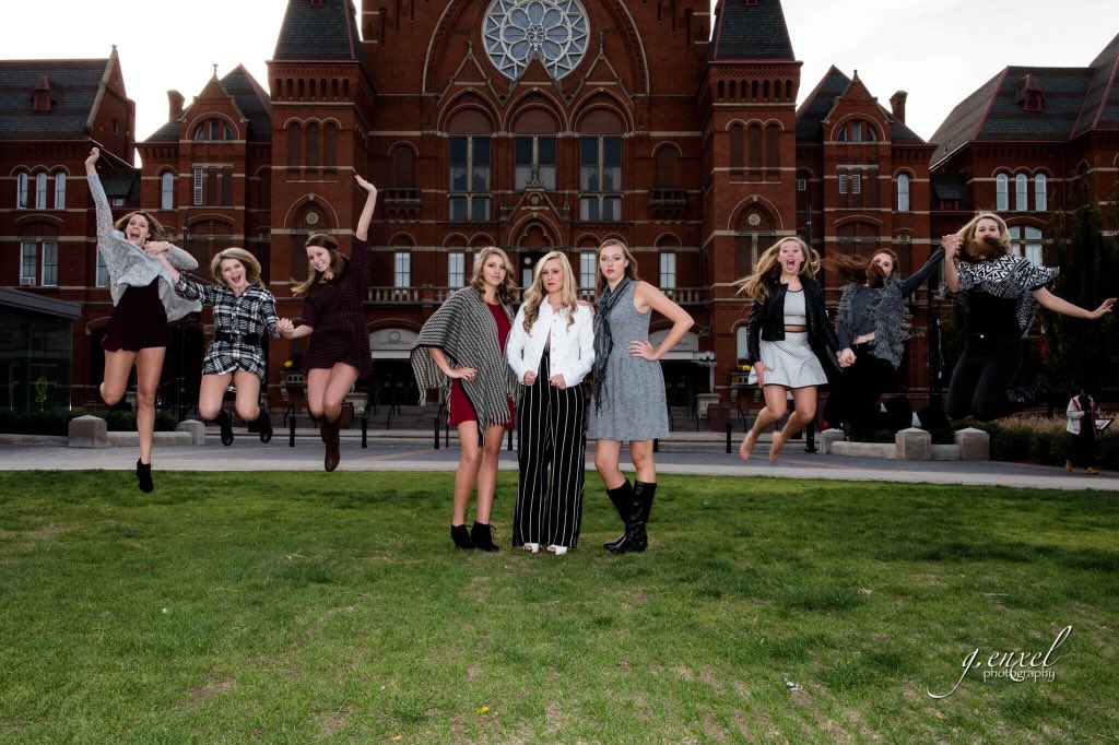 kasteph25's tweet photo. Whoever said "ur friend group won't last through high school" was obviously wrong bc it's senior year &amp; look at us💕 https://t.co/C13OQ3uQjS