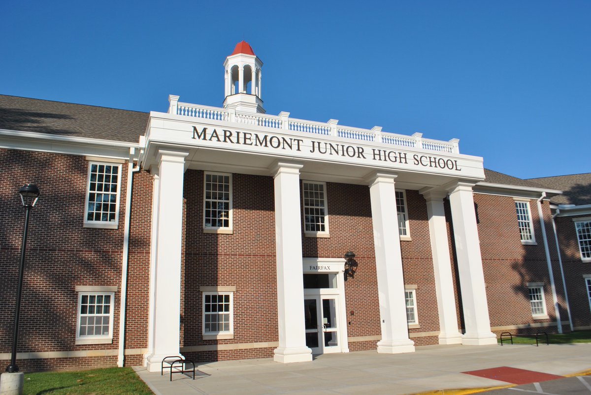 MariemontSchool's tweet photo. #Mariemont JH students rocked it this quarter! #honorroll #meritroll @MJHSConnaughton https://t.co/nptVLBhCQE https://t.co/HDWCDEroxZ