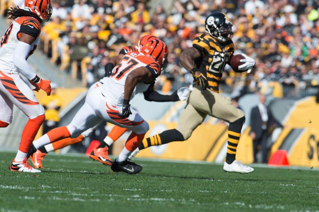 SteelHurt7's tweet photo. You Will Be Missed Bro, #WinForBell RING IT https://t.co/ImxB91jhAA
