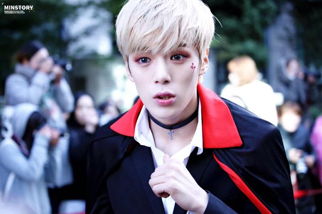 HAPPY BIRTHDAY LEE MINHYUK !!! SAENGILCHUKAHAE OUR MONSTA X\S HAPPY VIRUS         