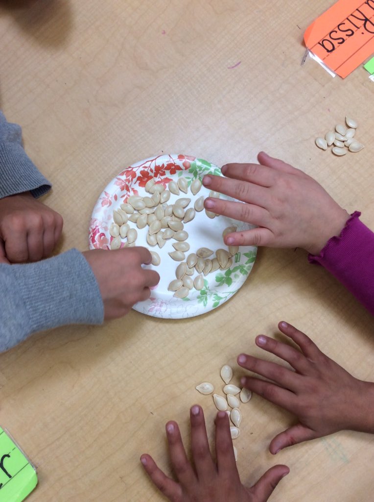 Petersonflynn's tweet photo. Pumpkin seed math. #bsdpd #bsdvt #jjflynn #firstgrade https://t.co/7Qt3R4qtqk
