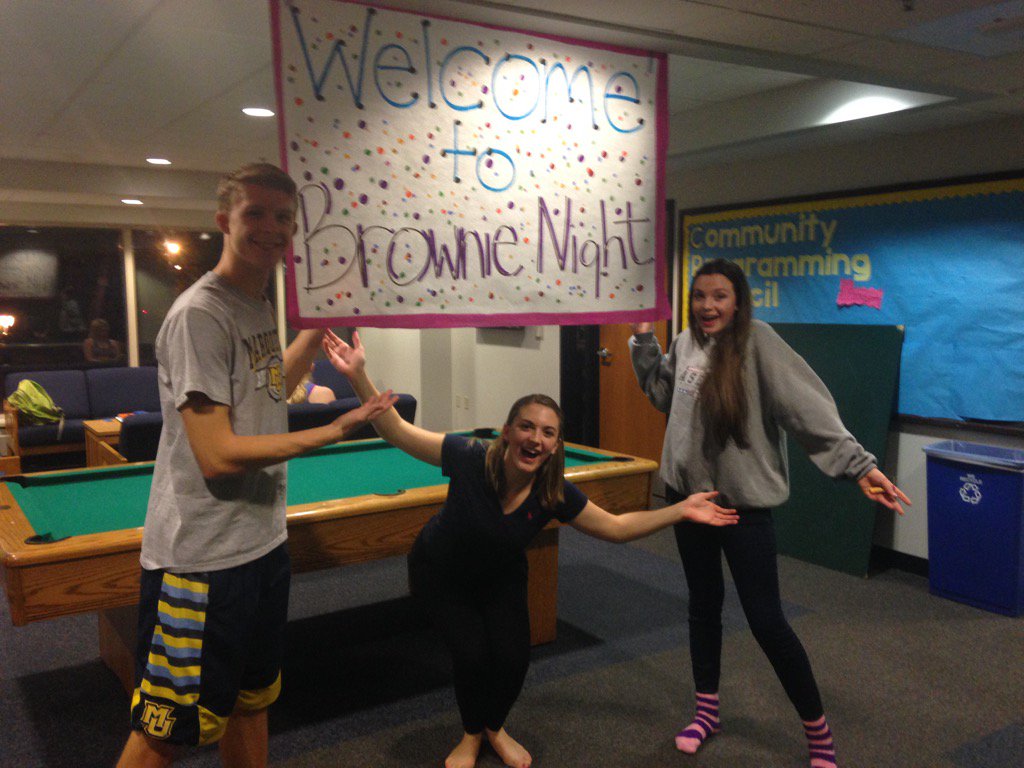 MUStrazTower's tweet photo. It's brownie night! Come to the 2nd floor lounge for food and friends! https://t.co/QfMipRLwFT
