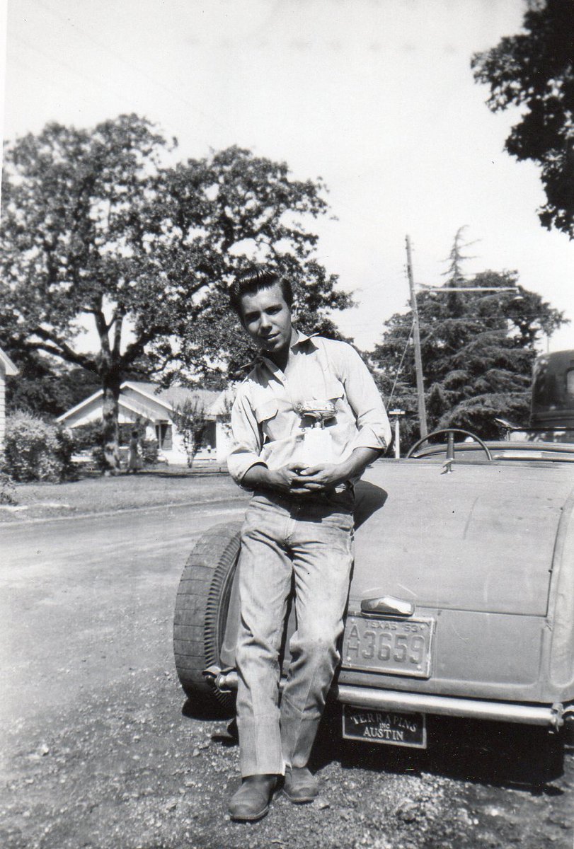 Jimilovejoy's tweet photo. Great 1950's Hot Rod story.Resurrection Tweety Bird! Help it make full circle. https://t.co/ZlB8FTDUut