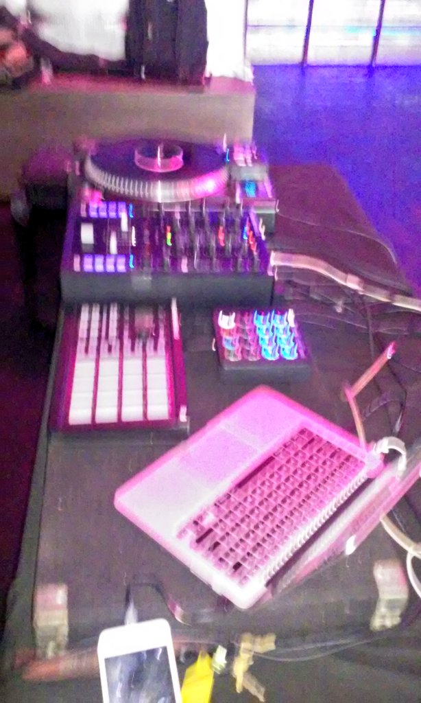 ARTofSKRATCH's tweet photo. #setups #AOSFTK anniversary 
#glasshouse https://t.co/0gks7eEiRE