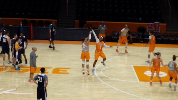 Rwwmsontree's tweet photo. @KDXIII_ Wishing YOU &amp; all the Lady Vols Success!  U are the BEST Kortney,I decided to follow u #LightEmUp #KDXiii https://t.co/gEFdVPUxY9