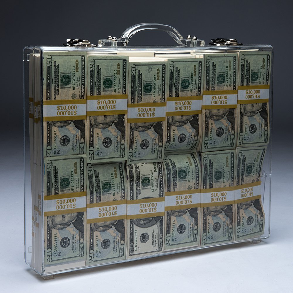 yngandreckless's tweet photo. Not much time left! What're you going to do when we knock on your door w/ a case of 25K??? https://t.co/t1HzIDom8g https://t.co/k2XxKXVio4