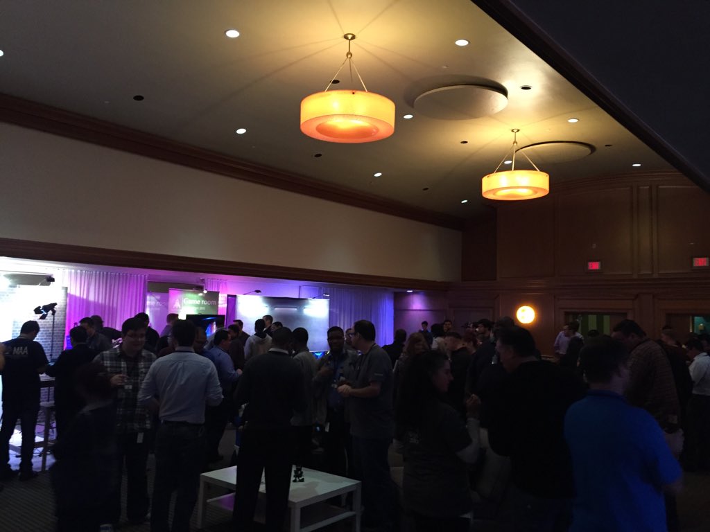 matrix4579's tweet photo. #devicenight2015 #greatminds https://t.co/DRgBzjFz8A