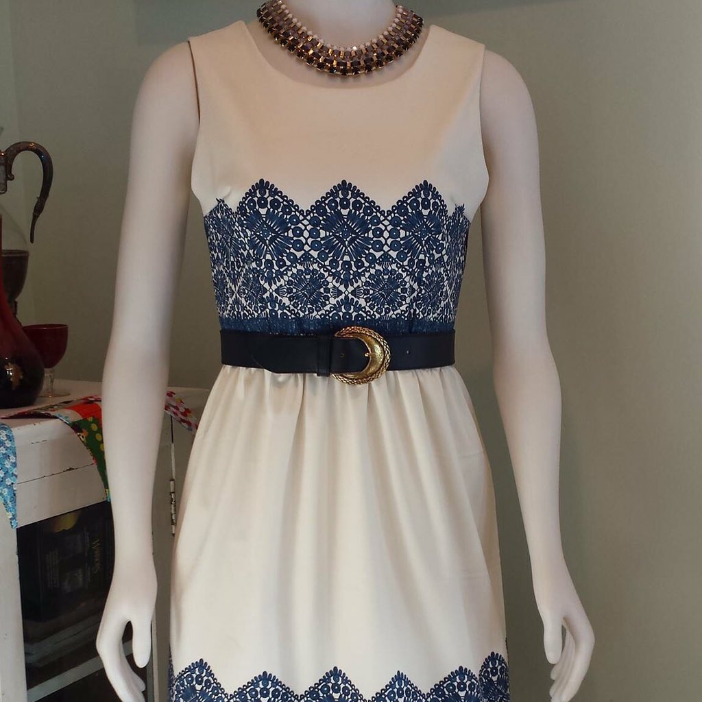 pynceapp's tweet photo. At Missy's Room you will find a great range of quality vintage dresses, blouses,skirts,shoes,jewellery #Wellington https://t.co/vh2OWbODNg