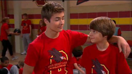 texasprcttyboy's tweet photo. "I always got your back you dork" @FarkletheRobot https://t.co/Q3ybOEc6FI