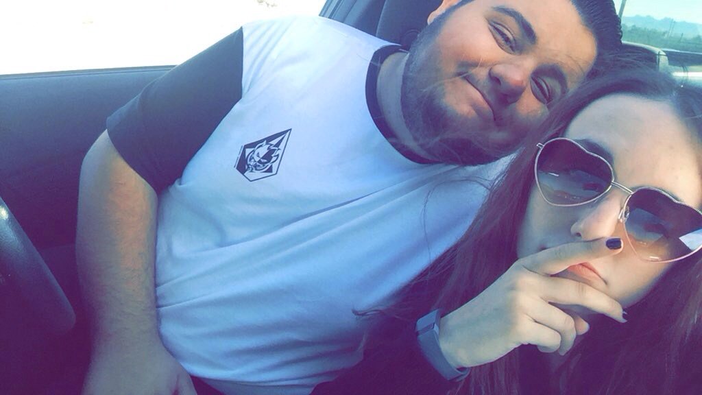 zachaharmon's tweet photo. Im so In love with this girl https://t.co/bdsFWKZsGJ