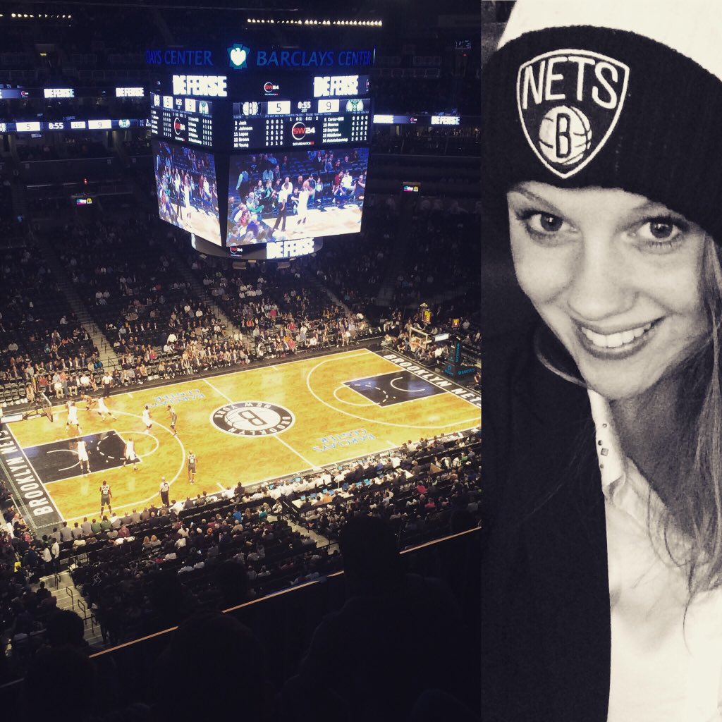 silkee10's tweet photo. First NBA match is a fact! ✅ What a cool experience!! #NBA #NETS1102 https://t.co/wY4d2bofwT