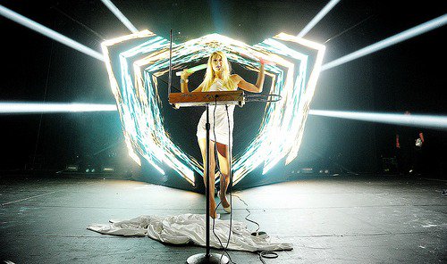 ticketplay's tweet photo. Paris Hilton en Chile - Monticello Grand Casino - Ticket Play  https://t.co/CIggwHeECI https://t.co/4IpQ4YxVRT