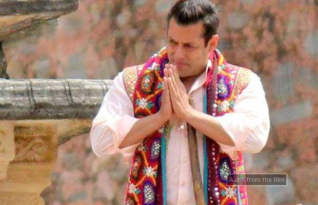 etimes's tweet photo. #10DaysForPRDP RT if you are super excited to watch #PremRatanDhanPayo https://t.co/kJ3YX5Makn