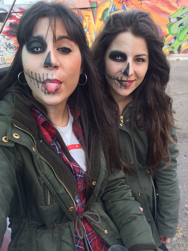 alba_guille24's tweet photo. Muy buena noche!!
Elrow🎭🎭🎭 https://t.co/d2aH7HQFzN