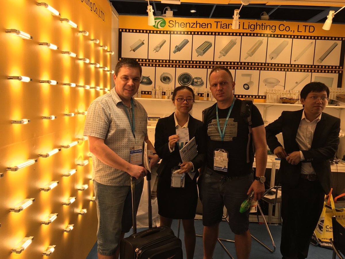 tclighting's tweet photo. Congratulations on the success of our HK Lighting fair . so many clients love our slim R7S  . https://t.co/FdRG487gKJ