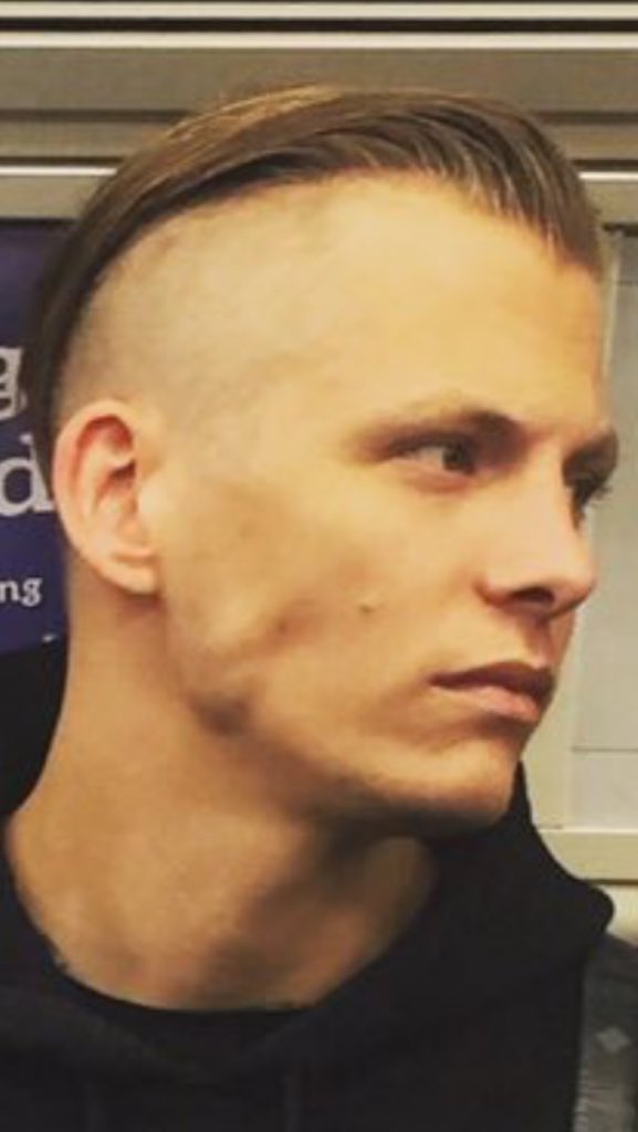 Rixton101's tweet photo. One last #MorganMonday in honor of Lewi's jaw in this photo👌🏻 https://t.co/hABUrg8PAt