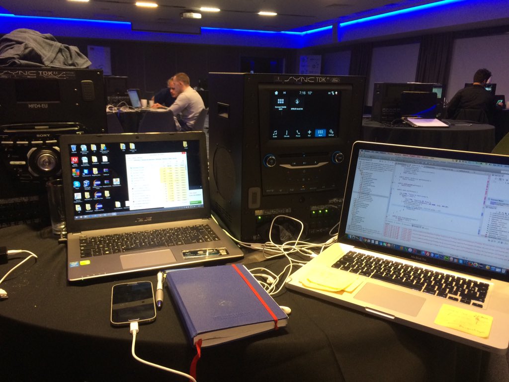 usmanjaved84's tweet photo. 4h left to deliver driveable app! #FordDev #FordEU #websummit Feeling fresh and can continue till friday non stop ๐ช๐ผ https://t.co/1LEEu6P6UI