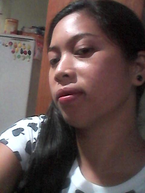 a39869335's tweet photo. 🎁#bwal ang sad dpat happy😜👧 https://t.co/bqlwnmSmby