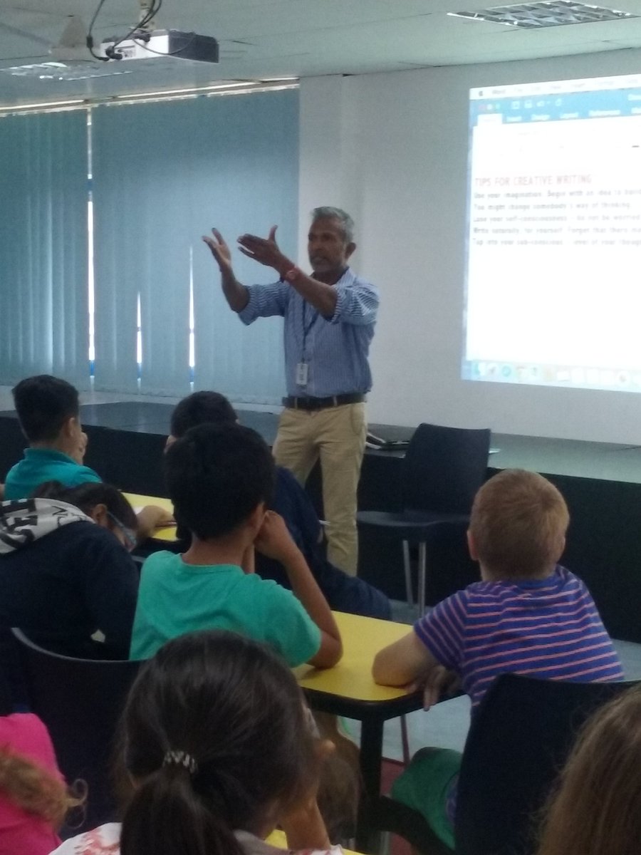 SandyJ90326's tweet photo. Ashok Ferry in the house! #writersworkshop #osc #bookweek15 https://t.co/H7xvFVgWtj