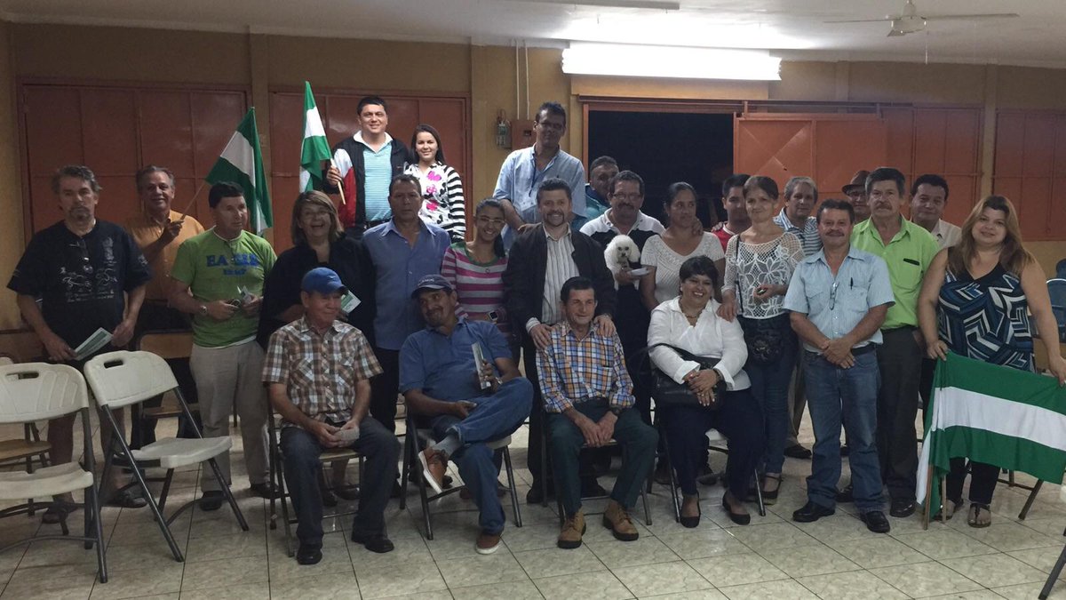 GilberthAlcalde's tweet photo. Expresamos un agradecimiento al equipo de San Miguel y el valioso apoyo de estas personas tan lindas. https://t.co/DTL4Psohij