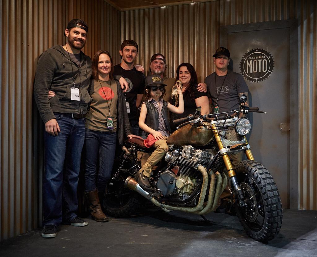 piratecris's tweet photo. @WalkrStalkrCon my highlights with @pintsizeddaryl - @steveyeun @classifiedmoto both of them were awesome with him! https://t.co/Dq4M7tpXDk