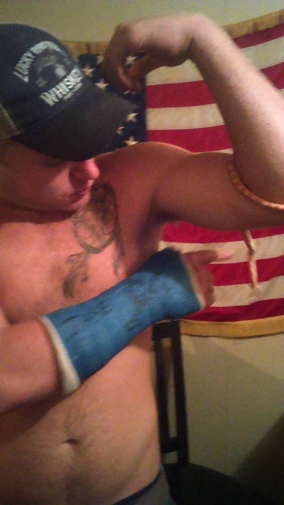 bhat9791's tweet photo. #Merica https://t.co/sikOYpERZn