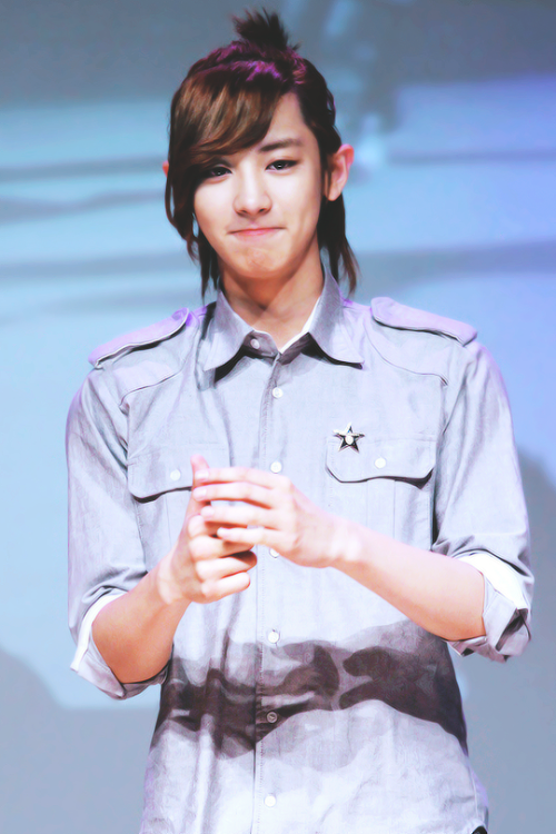 joooaaan04's tweet photo. Chanyeol Prince of Elves ladies and gentlemen :p https://t.co/AjORViHwf9