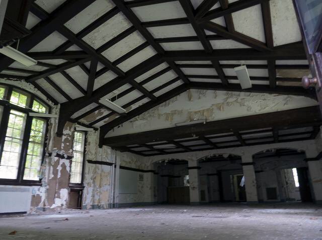 abandonplace's tweet photo. Marlboro Psychiatric Hospital, Marlboro Township, New Jersey (1931-1998) https://t.co/asPmMnSBIA