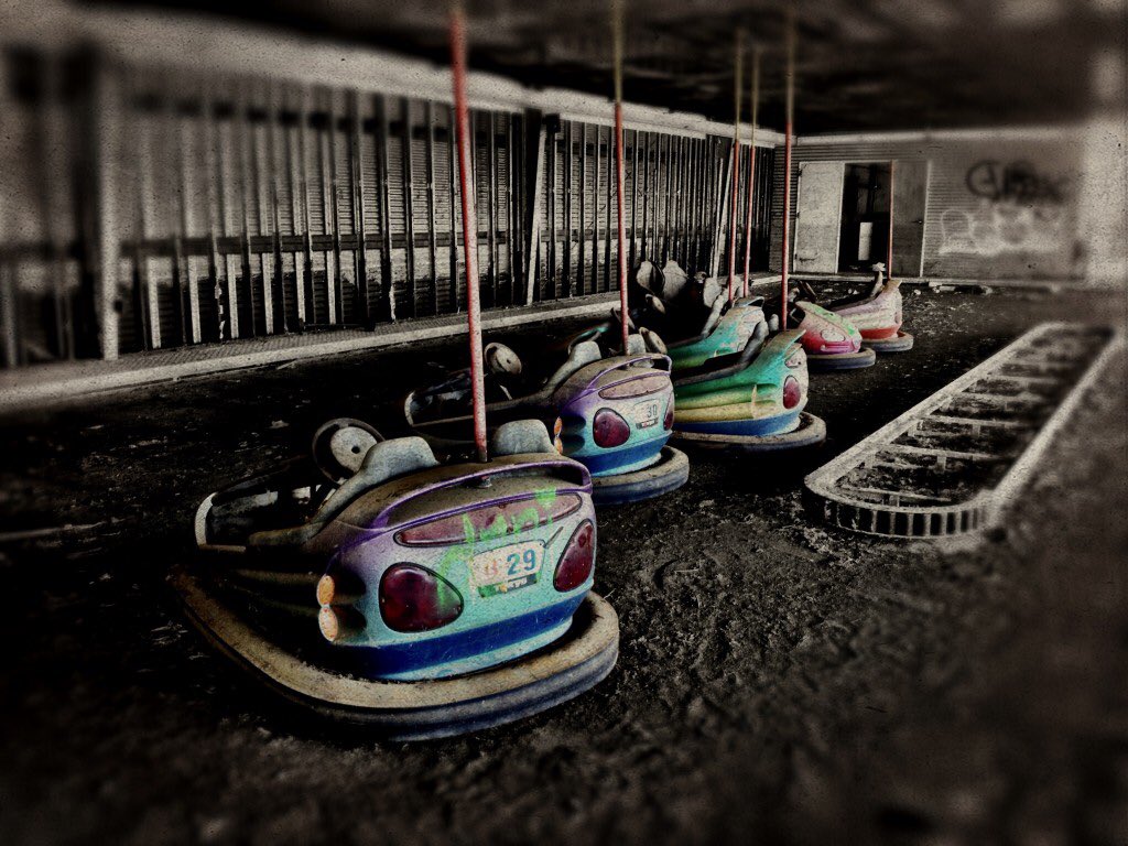 abandonplace's tweet photo. Six Flags Jazzland, New Orleans, Pennsylvania (2000-2005) https://t.co/tYdTFzIMZD