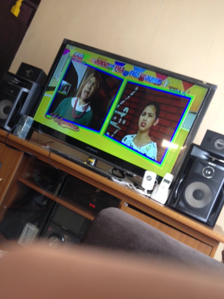 supremo_cps's tweet photo. @SuperPatriiick: #ALDUBTheVisitor hahaha https://t.co/nShCfCNJnx